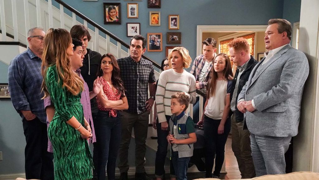 Modern Family Season 11 2019 Movie Reviews Simbasible   444 2 1024x577 